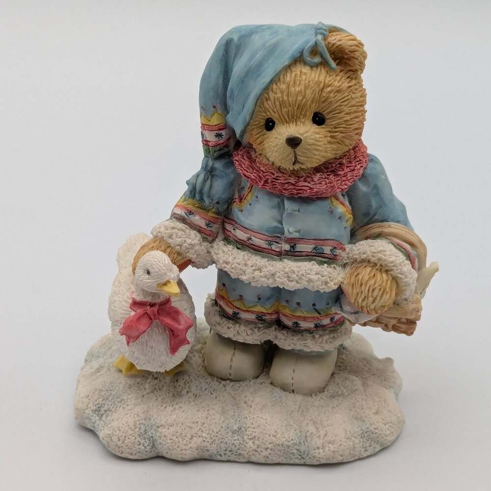 Cherished Teddies Ingrid "Bundled-Up with Warm Wishes" (617237) 1994